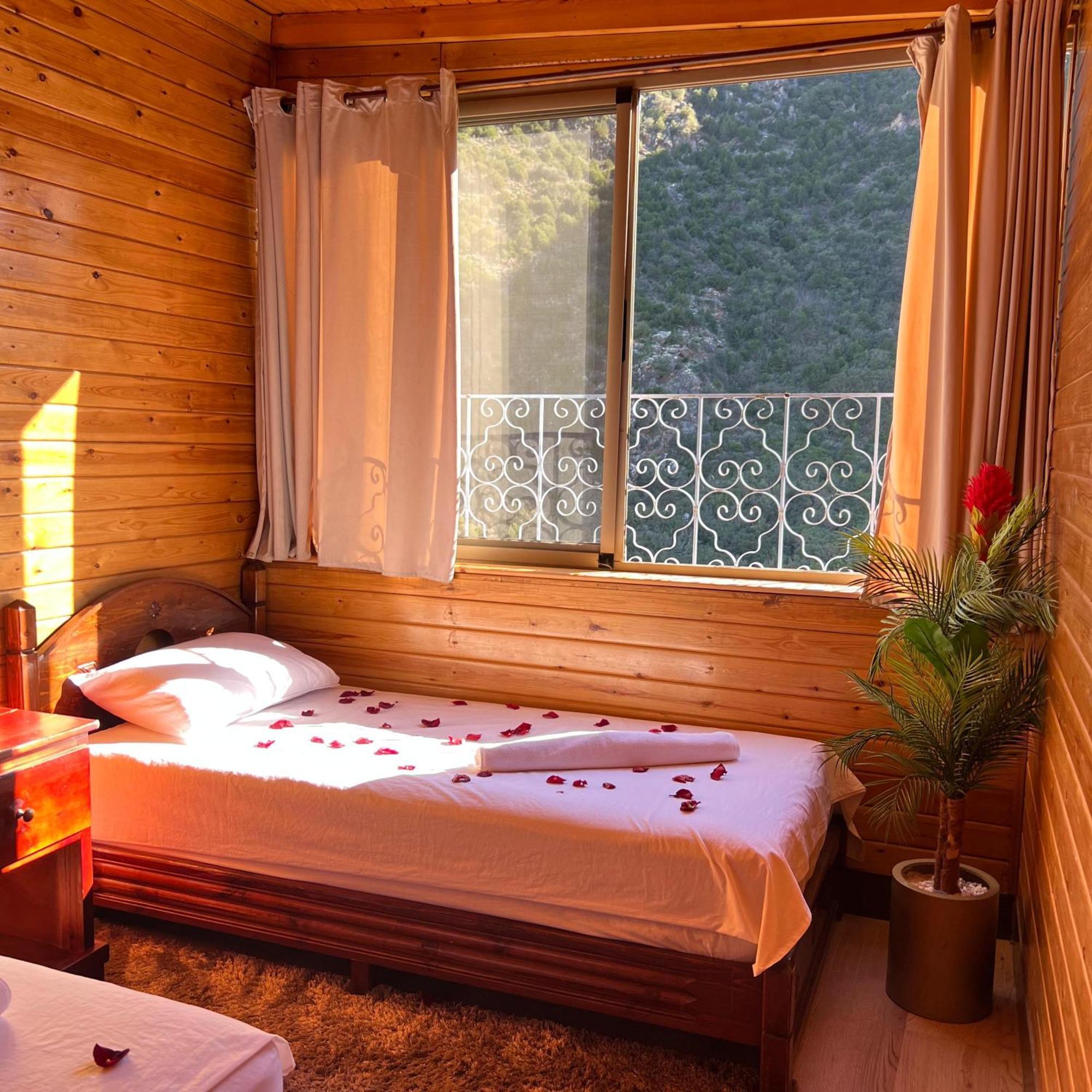 Hotel Nabil Akchour Zewnętrze zdjęcie