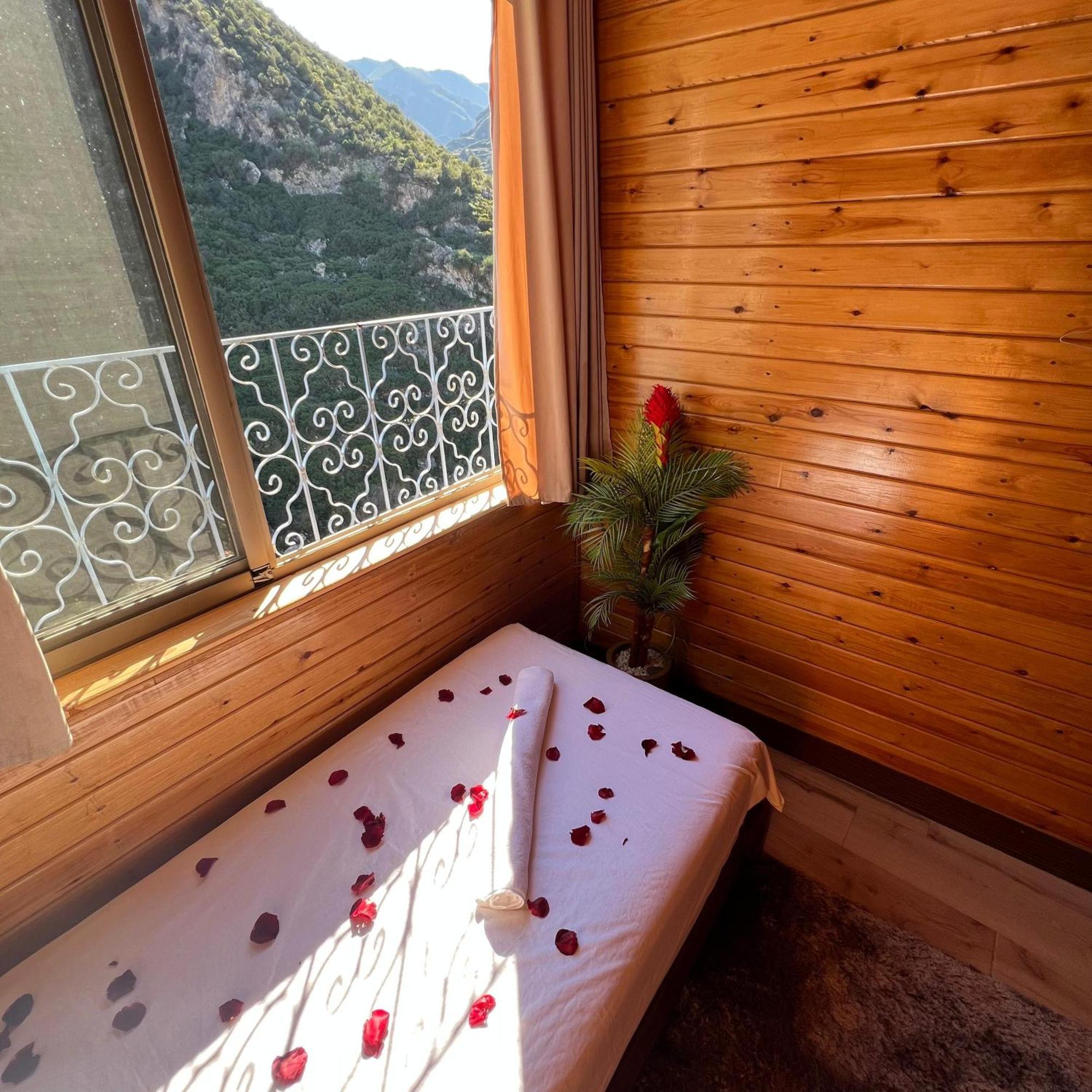 Hotel Nabil Akchour Zewnętrze zdjęcie